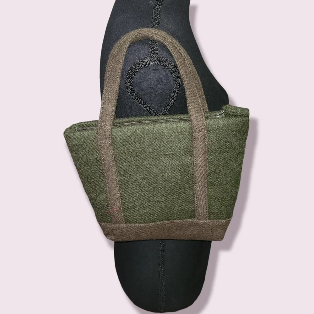 Jones New York StockBridge Tote Bag - Picture 2 of 10